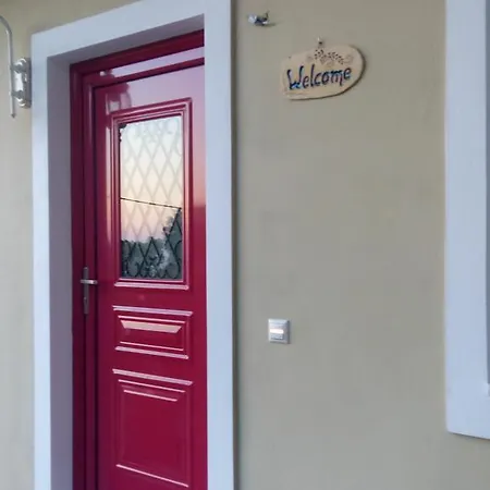 Plagia's Sunset Апартаменты