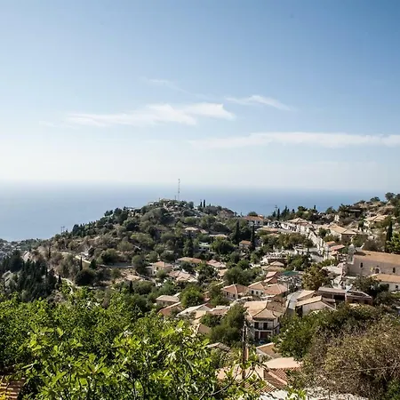 Апартаменты Plagia's Sunset *