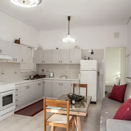 Апартаменты Plagia's Sunset