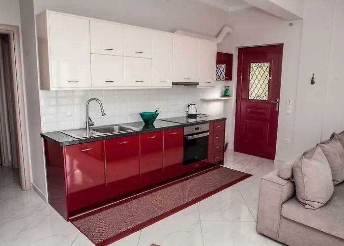 Plagia's Sunset Апартаменты *